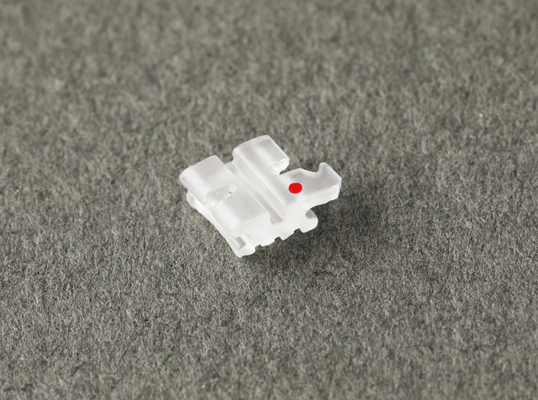 E- Serie II Brackets de ortodoncia de cerámica con base de ranura Tratamiento dental de los dientes